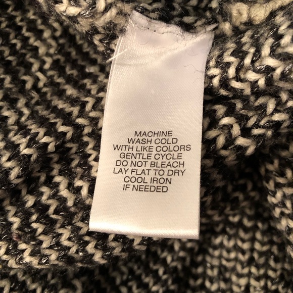 Spring & Metcer black/white/silver thread cardigan very good condition size 1X - Picture 4 of 4